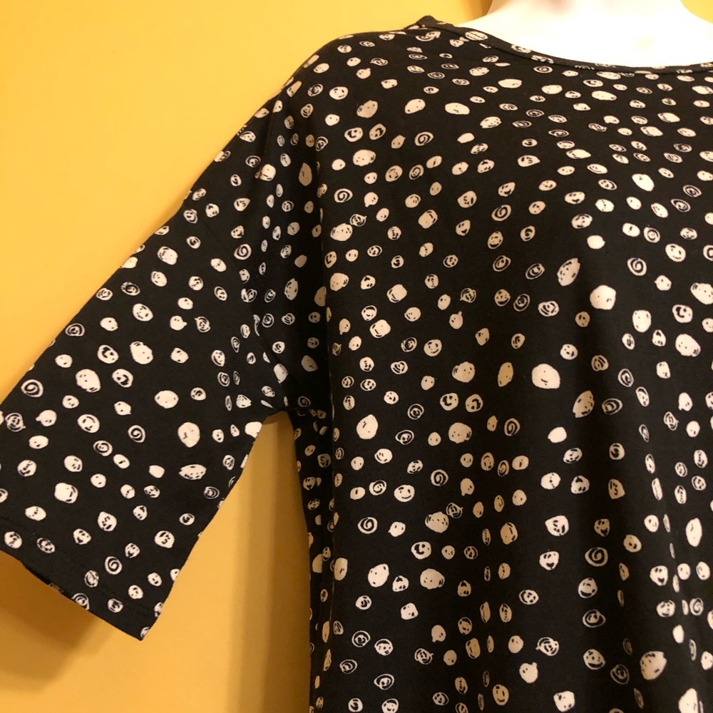 LuLaRoe Top B24 - Picture 4 of 9